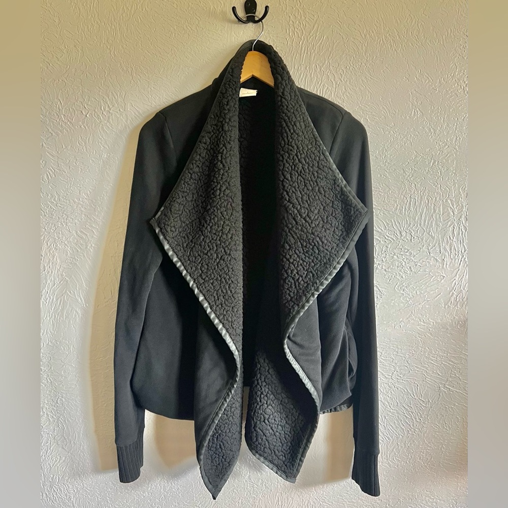 Black Swearshirt Sherpa Size Large